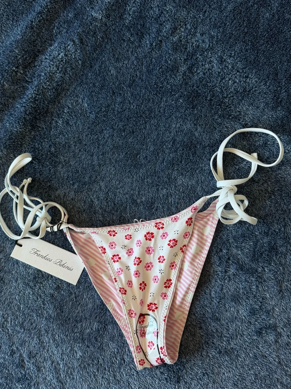 NWT Frankies Bikinis Pink Striped & Floral Triangle Bikini in Sprinkles👙🧁🌸🩷🤍